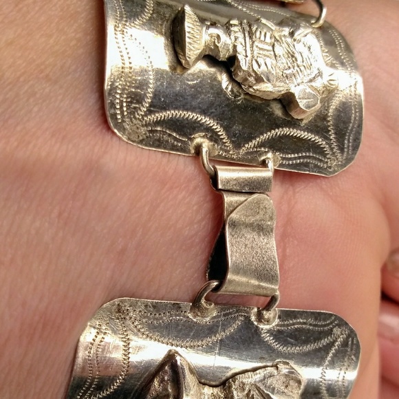 Peruvian Sterling Silver story panel bracelet - Picture 2 of 6